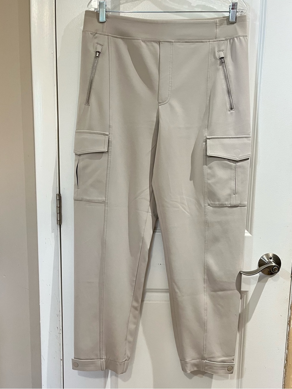 Athleta Endless High Rise Cargo Pant Stretch Tapered Jogger Sz 14 Light Taupe